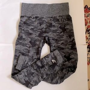 Camo black n gray gymshark leggings